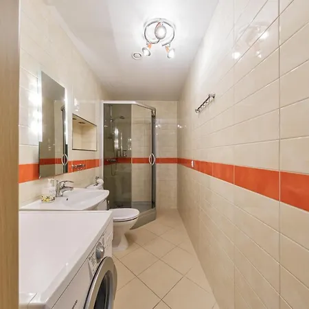 Sea View On 19th Floor * 克莱佩达