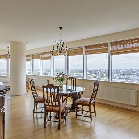 Apartment Sea View On 19th Floor
